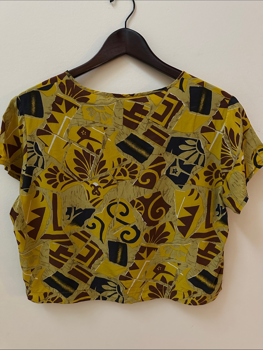 Silk Abstract Geo-Print Crop Top in Mustard - Picture 3 of 4